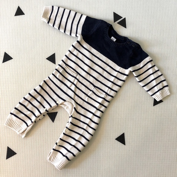GAP Other - 🍄3 for 20🍄 Baby Gap Knitted Onesie